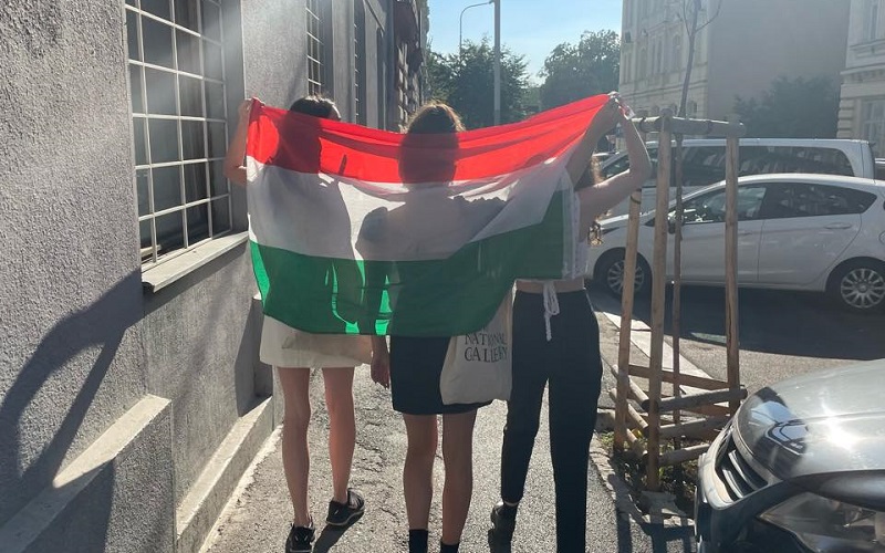Ezüstérmes a magyar csapat a középiskolások vitaversenyén 